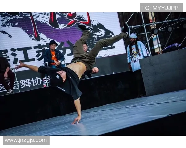 全国街舞大赛点评深圳滑板队展现出色状态与团队默契