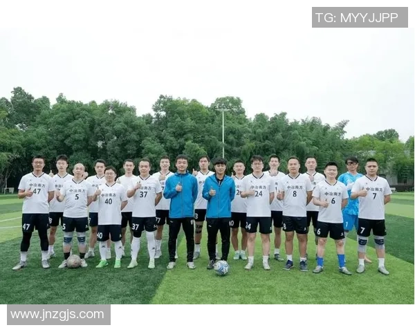 武汉足球队在全国团队协作排行榜中荣登第五名展现出色团队精神与实力 武汉足球队在全国团队协作排行榜中荣登第五名展现出色团队精神与实力